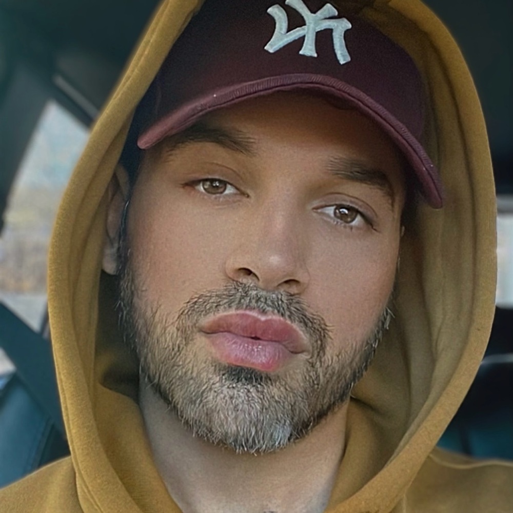 Meet your Posher, Igor Q.